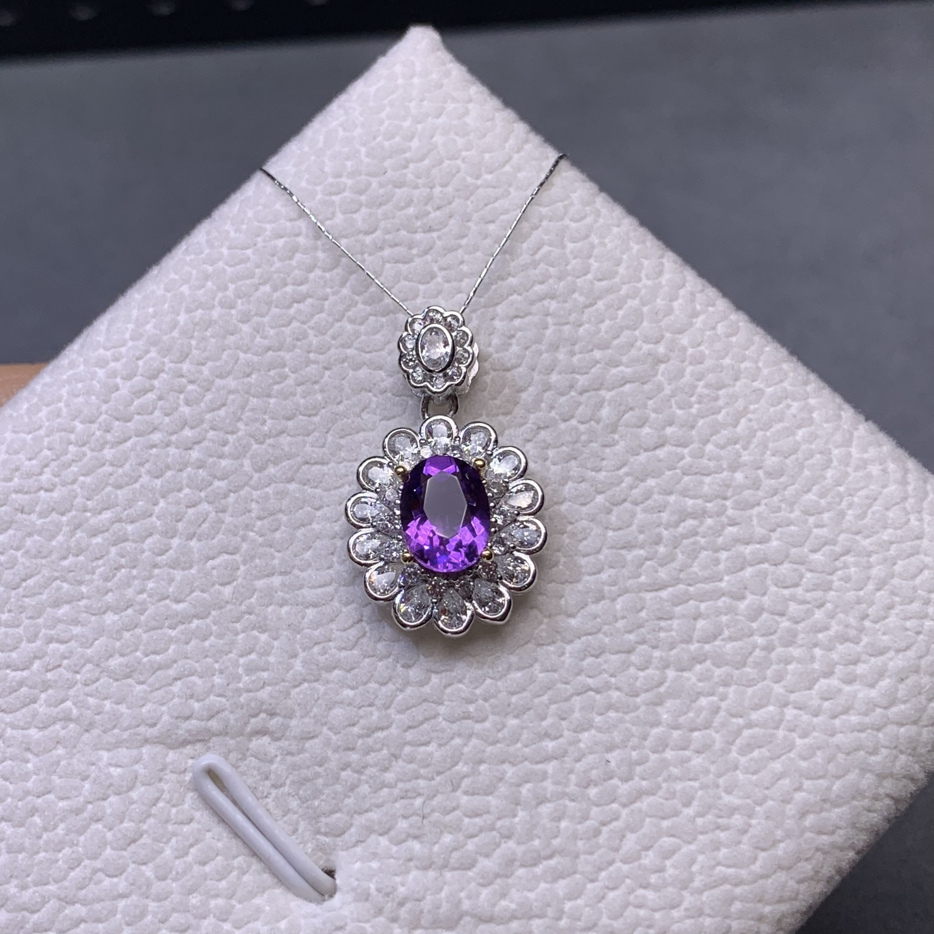 52040号S925银镶嵌紫水晶吊坠，主石尺寸6*8mm