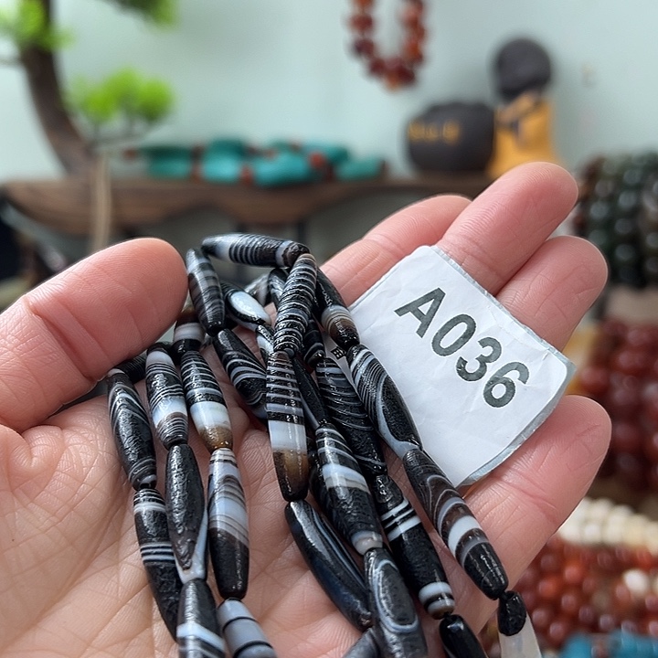 月***宇玛瑙/玉髓未镶嵌颈饰