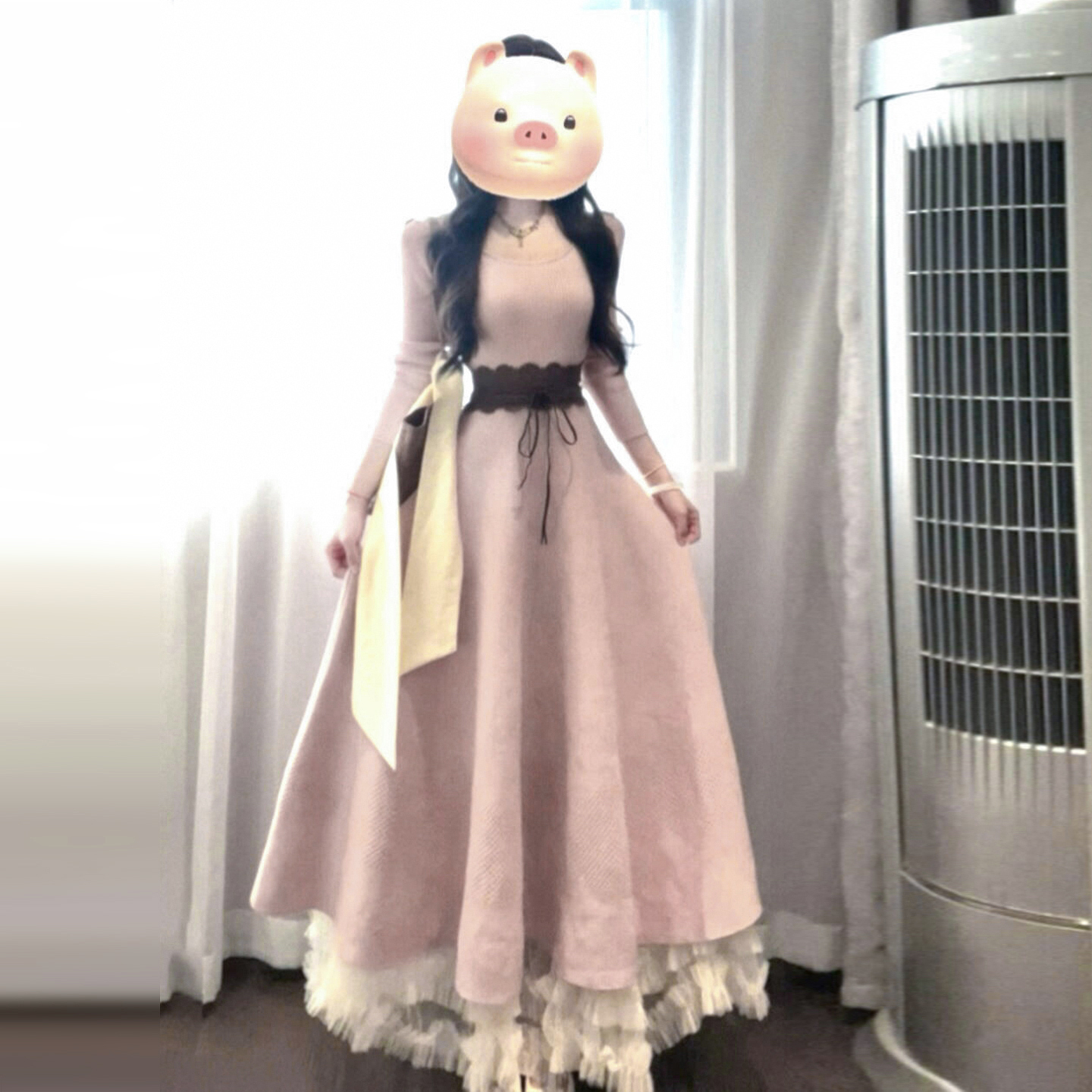 2025新款御姐风粉色v领针织连衣裙子女秋冬季修身长裙鱼尾包臀裙