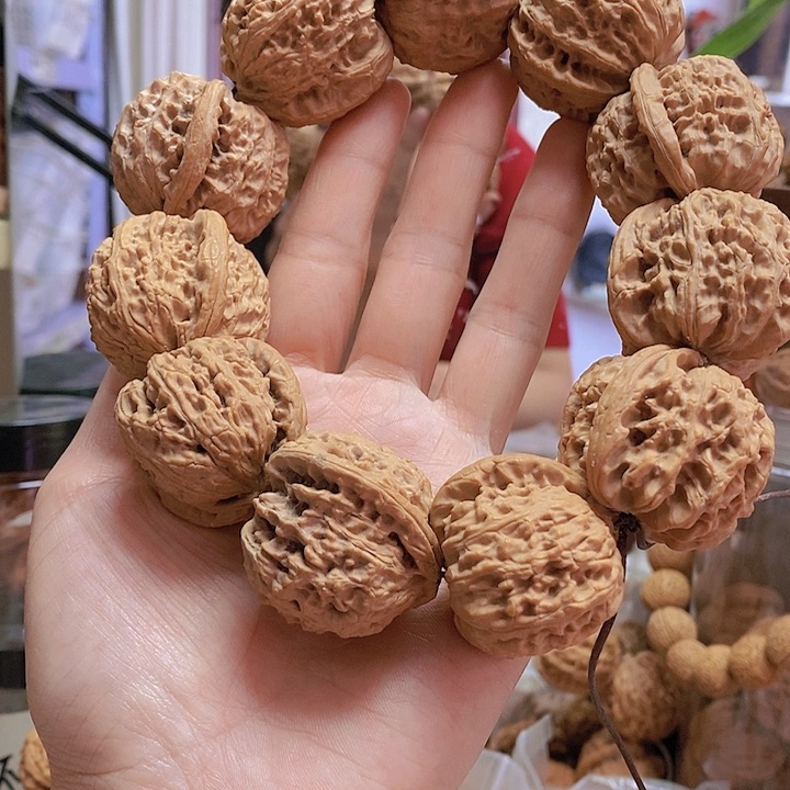 【闪购商品】文玩核桃把件36.5白狮子手持