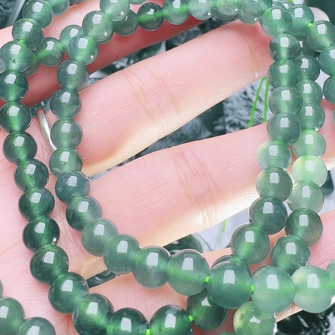 翡翠未镶嵌颈饰天然的A货翡翠多样性发其一 