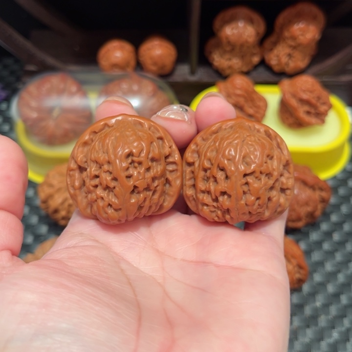 文玩核桃把件南疆石38