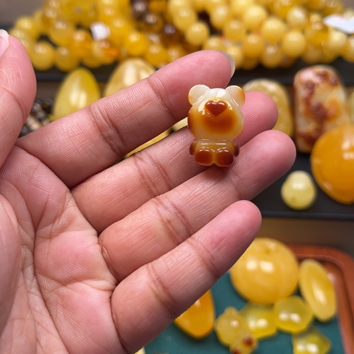 琥珀未镶嵌珠宝奇石M86号