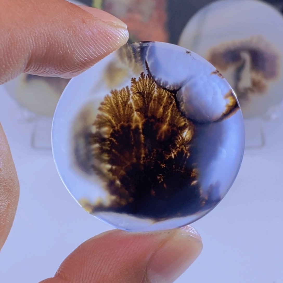 玛瑙/玉髓颈饰未镶嵌