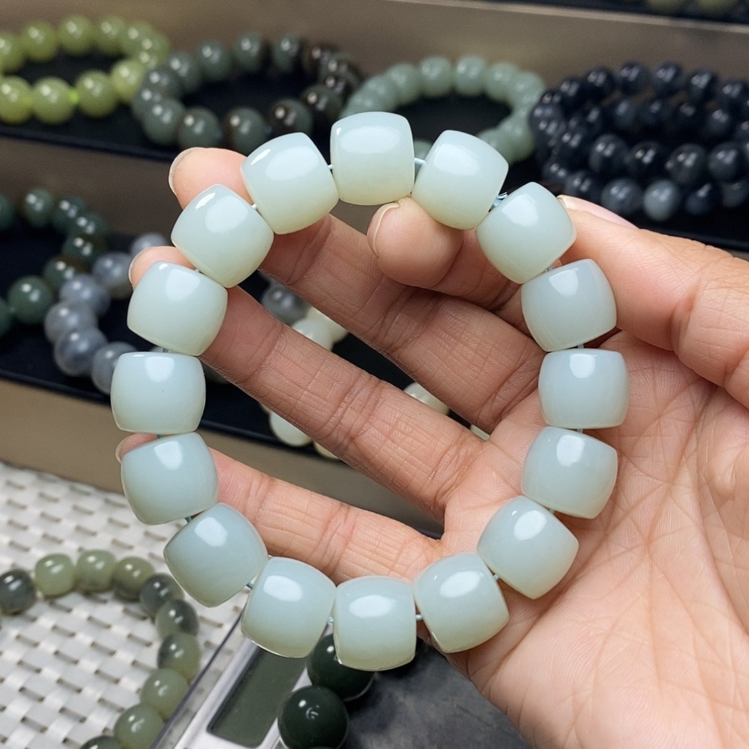 和田玉未镶嵌手链卡14