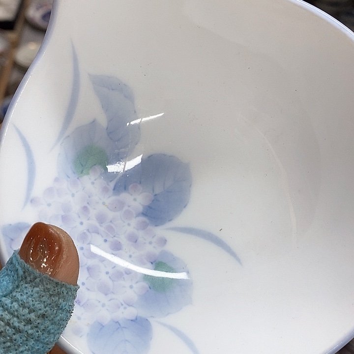 瓷片哒**兔啊啊啊啊啊啊啊啊你好