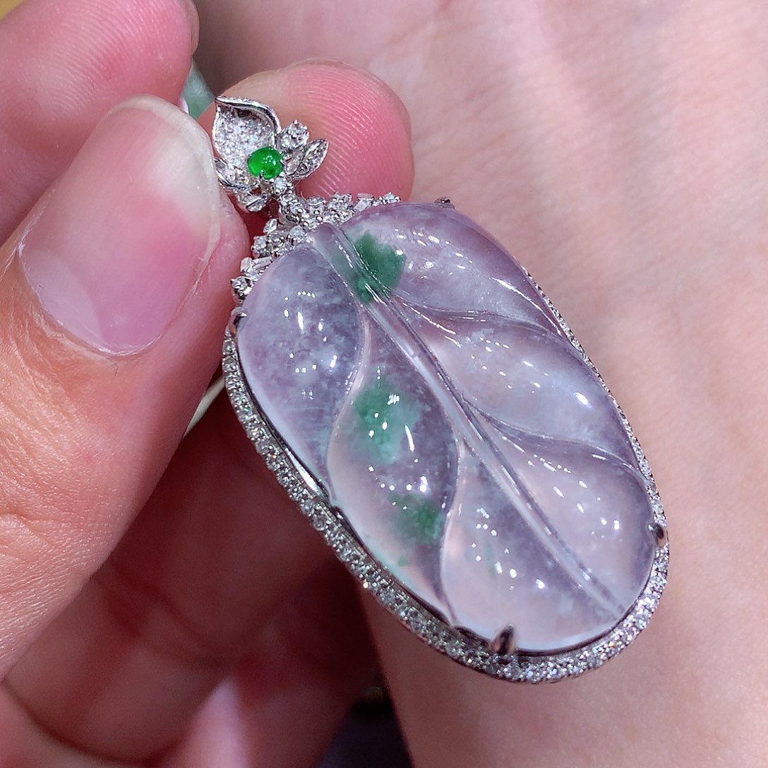 翡翠吊坠(不含链)18K金镶嵌