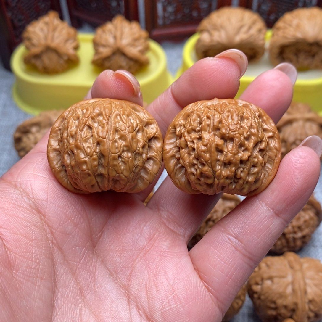 文玩核桃把件青****叔血麒麟34.5