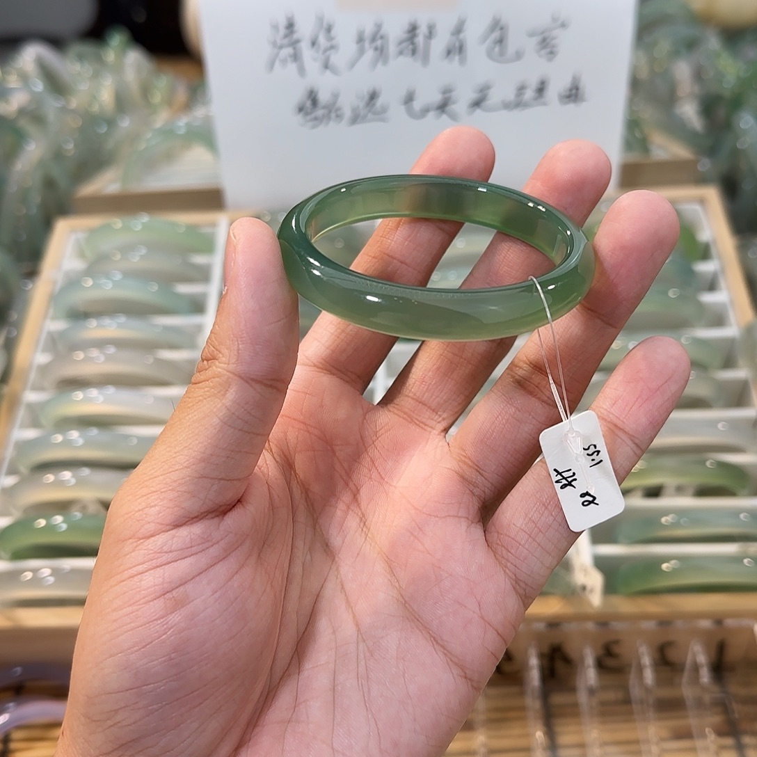 玛瑙/玉髓未镶嵌手镯圈口55.1