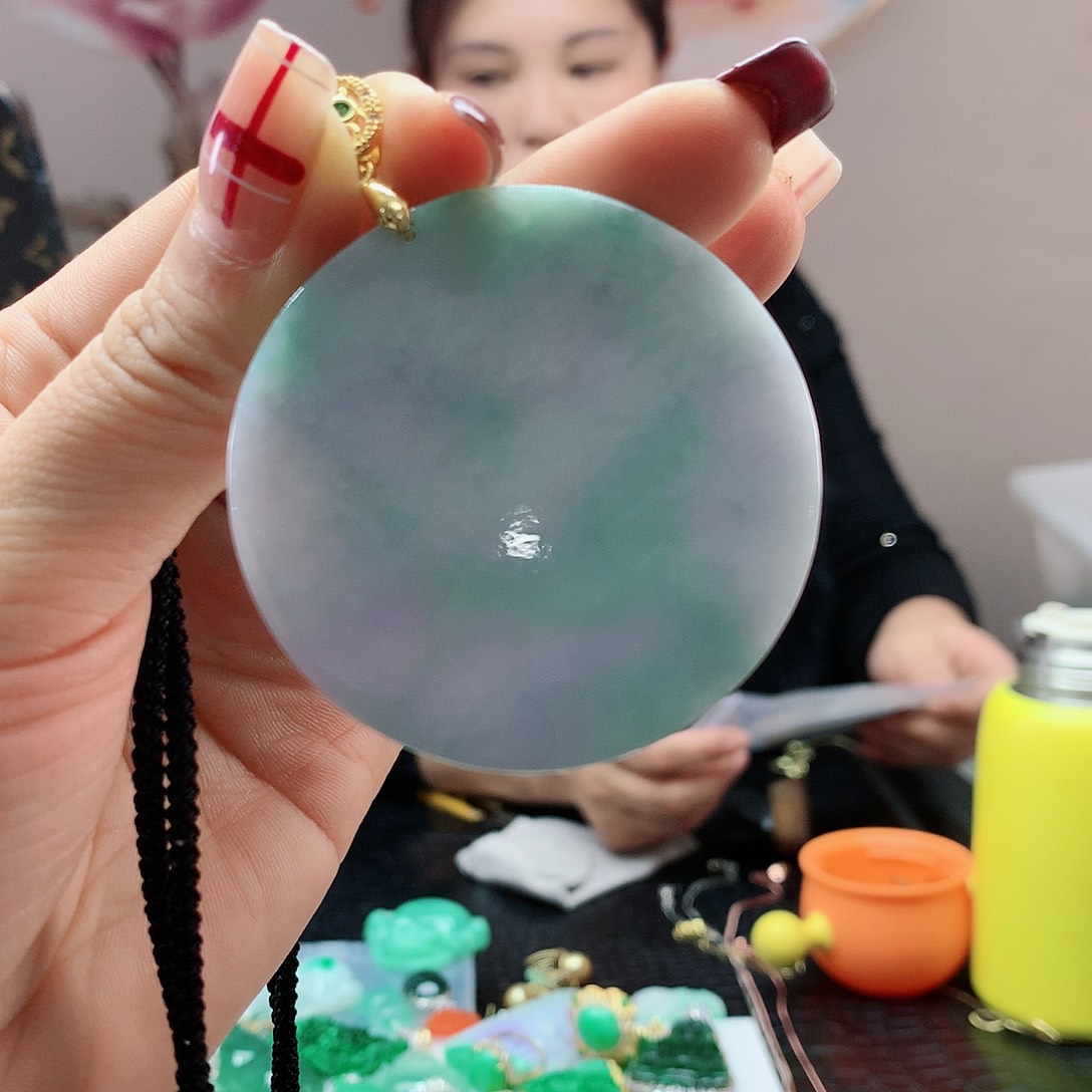 【闪购商品】翡翠吊坠(赠链)合金