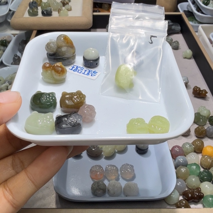 璐***璐未镶嵌和田玉珠宝半成品