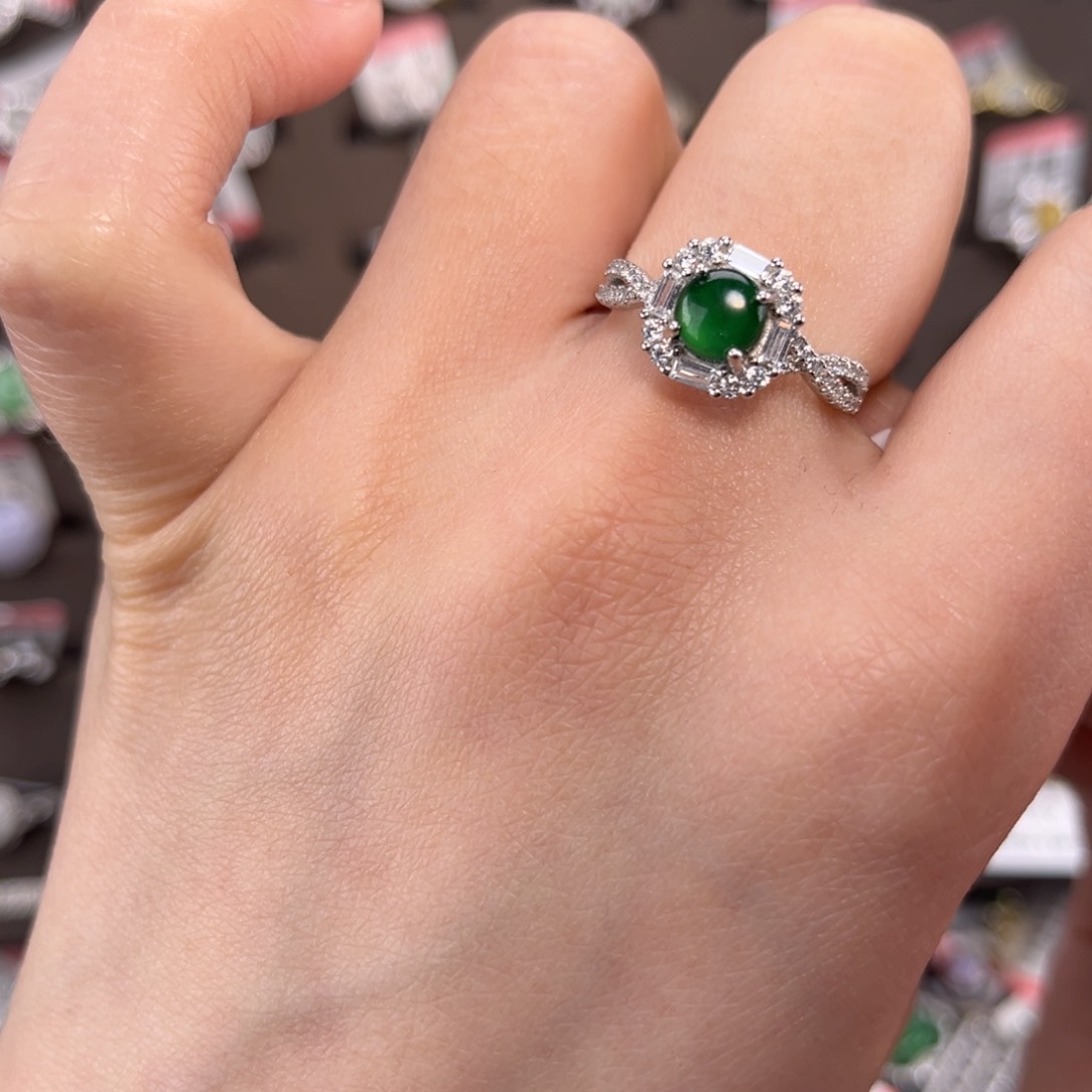 翡翠戒指银S925镶嵌6688