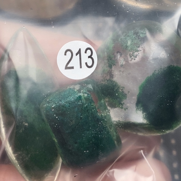 石***团水晶吊坠(不含链)未镶嵌