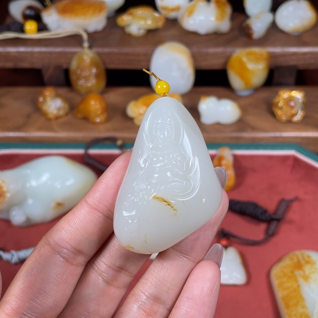 和田玉未镶嵌颈饰