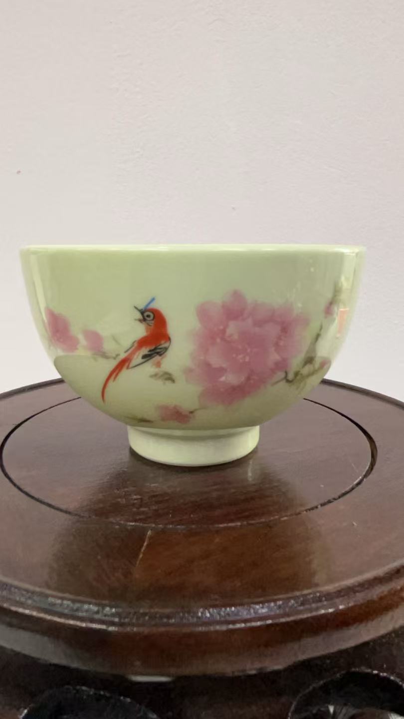 绿稀土水点桃花鸡心杯