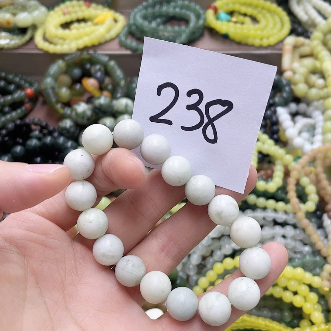 未镶嵌蛇纹石玉手链