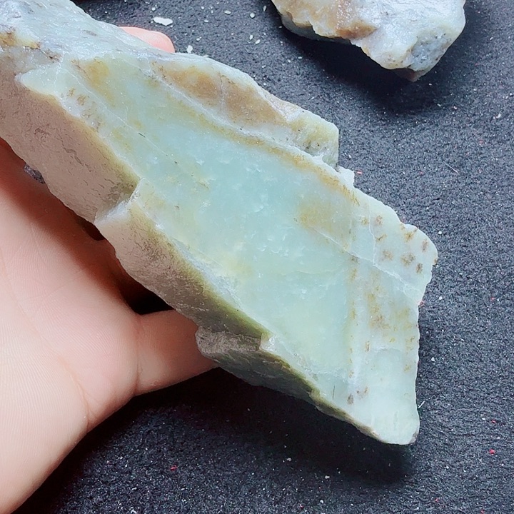 和田玉（糖玉）未镶嵌珠宝半成品