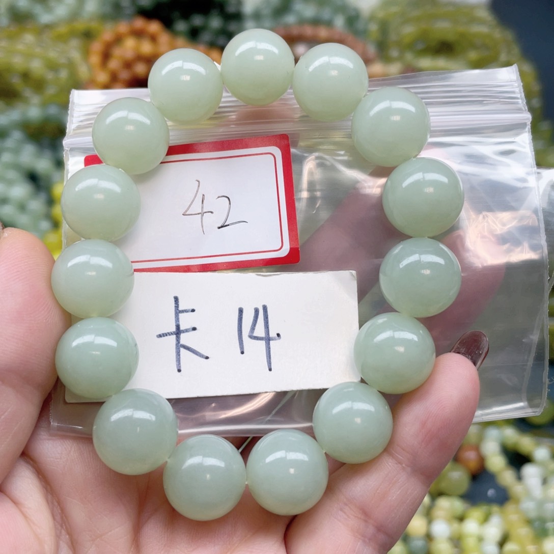 未镶嵌蛇纹石玉手链