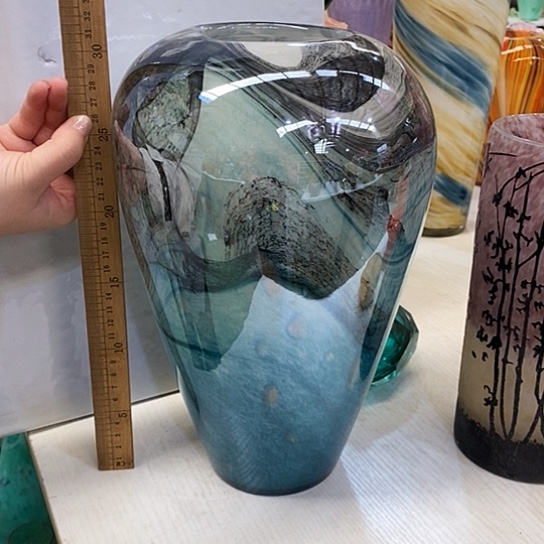 琉璃花瓶高31厘米口径9厘米