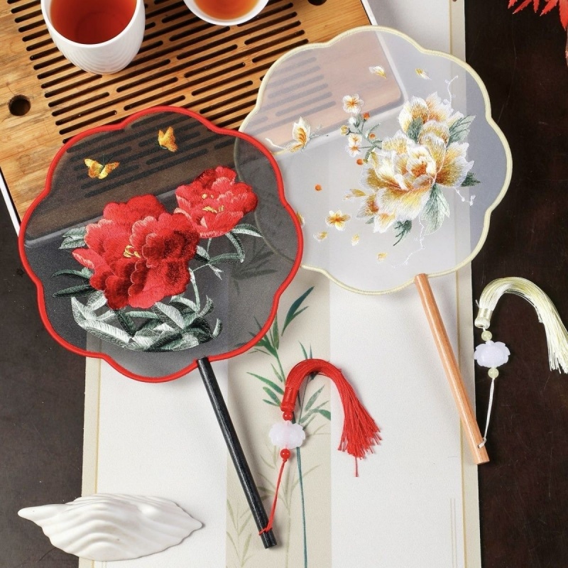 苏绣古典绕丝莲花坠古典团扇优雅尤莱特新中式