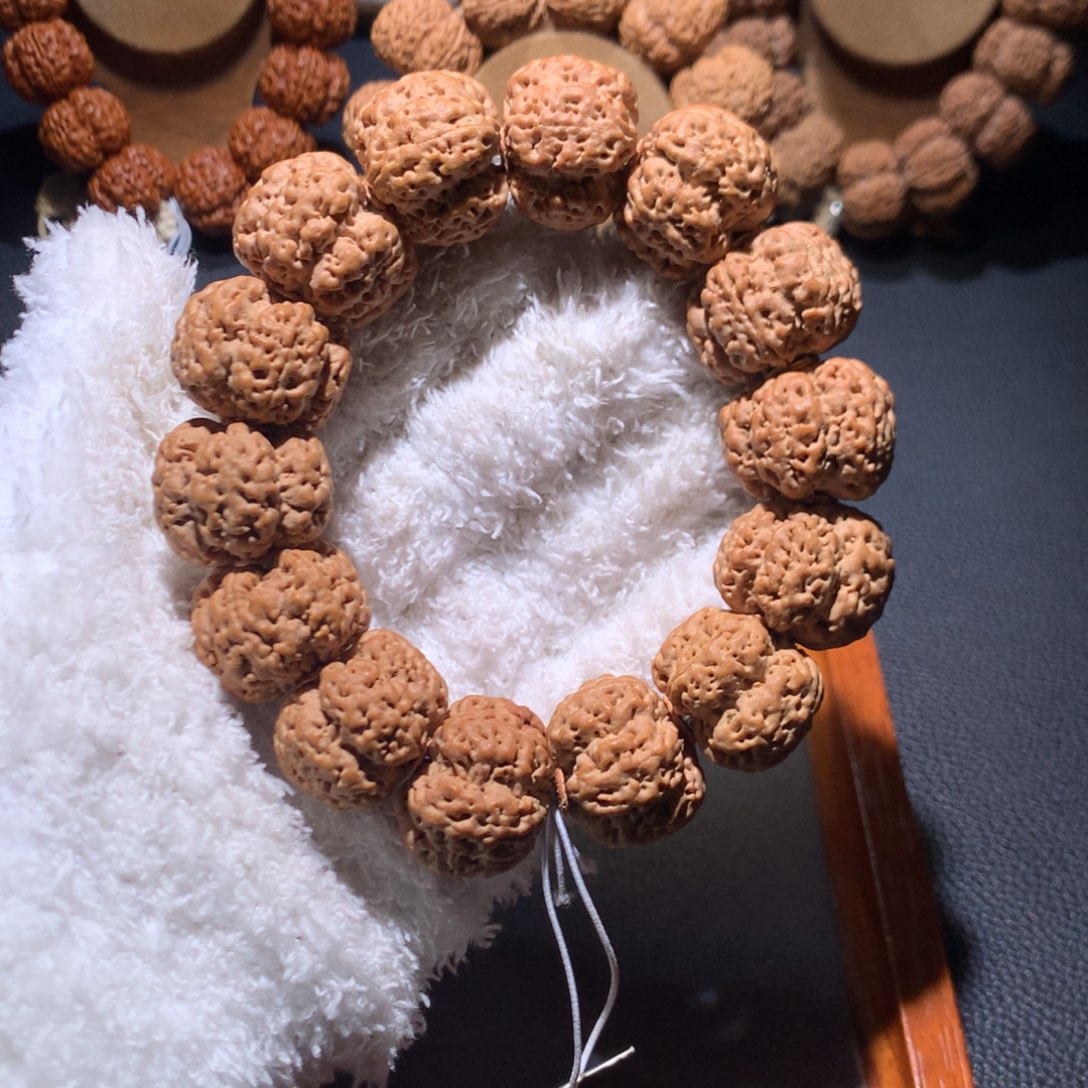 手串金刚菩提26爆肉雪花扇面