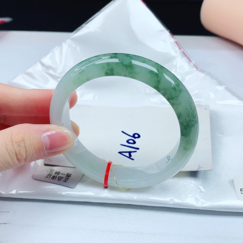 【闪购商品】翡翠手镯未镶嵌天然缅甸a货手镯54+
