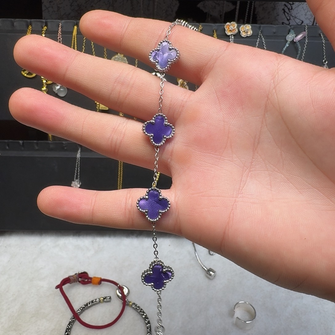 饿***呗足银皮质四叶草紫