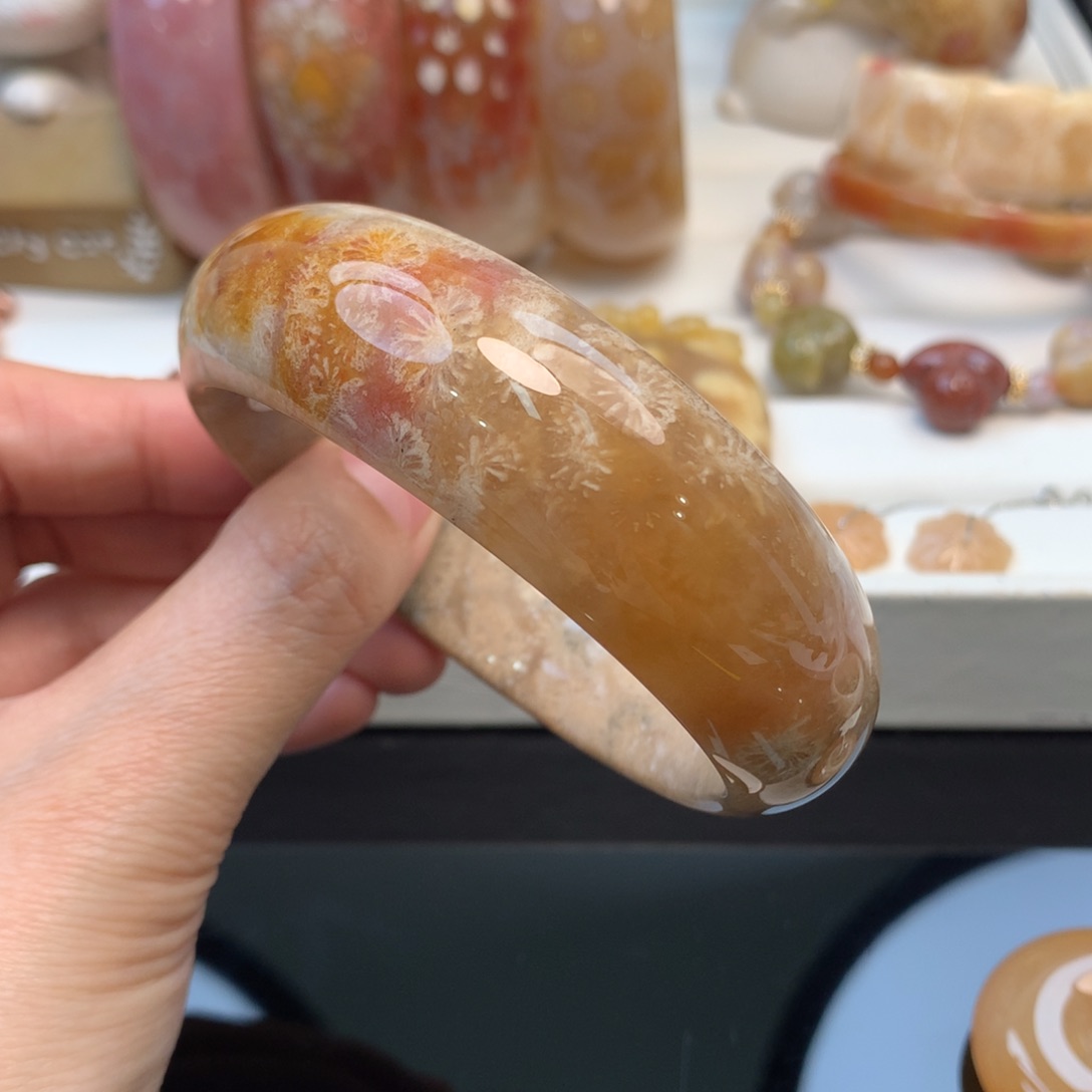 硅化珊瑚（珊瑚玉）手镯未镶嵌60.5口原580拍货联系主播