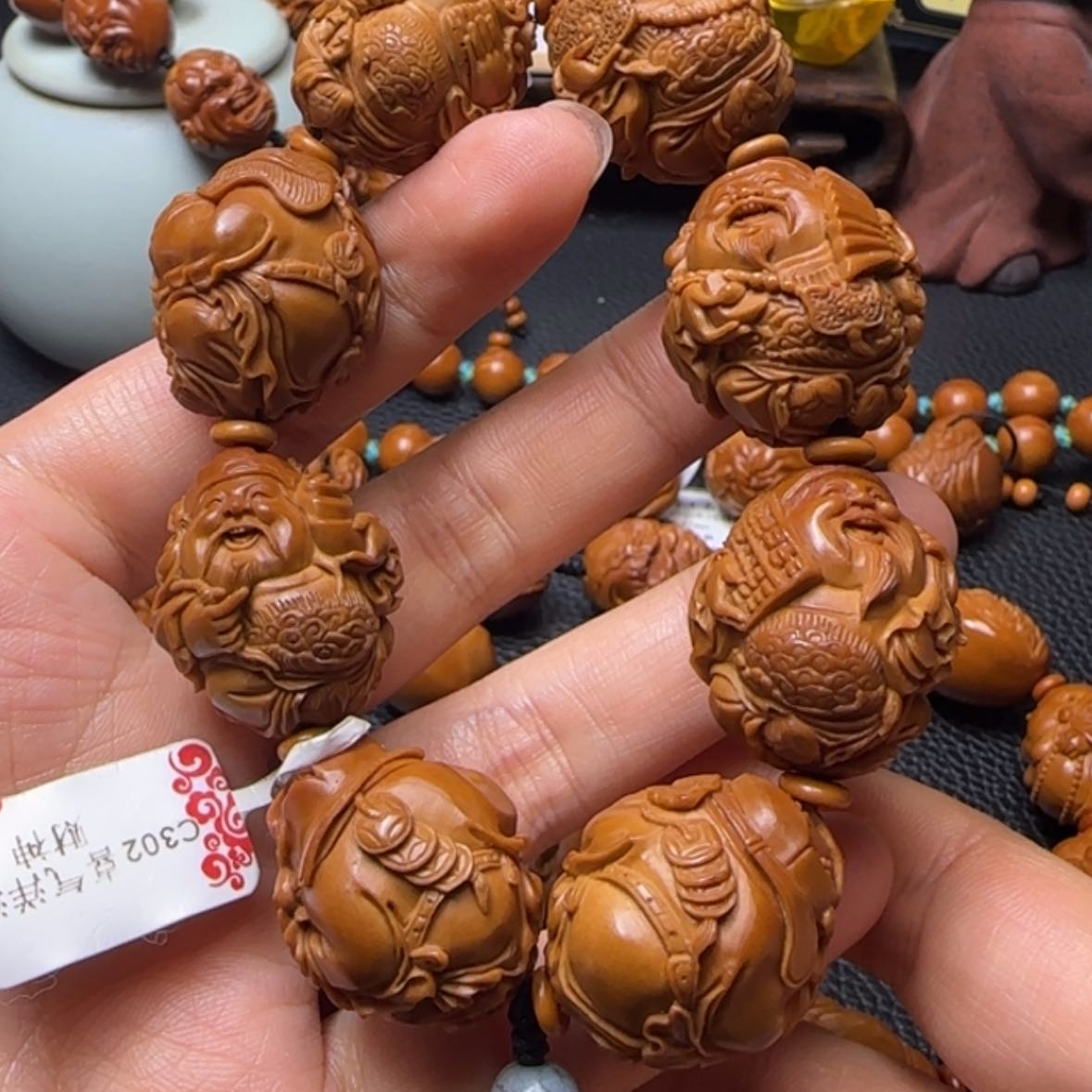 【闪购商品】橄榄核吊坠喜气洋洋财神