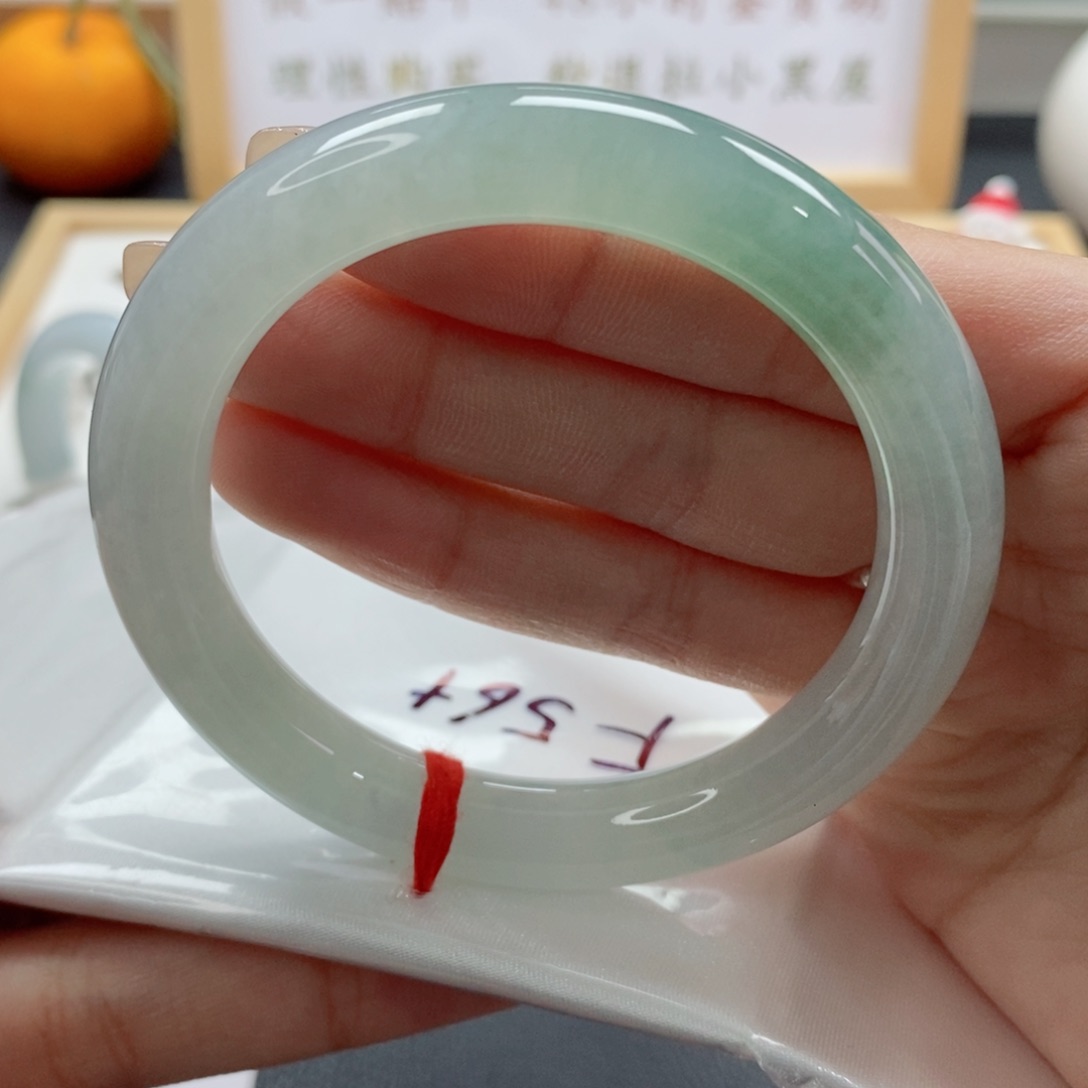 翡翠手镯未镶嵌天然A货翡翠手镯