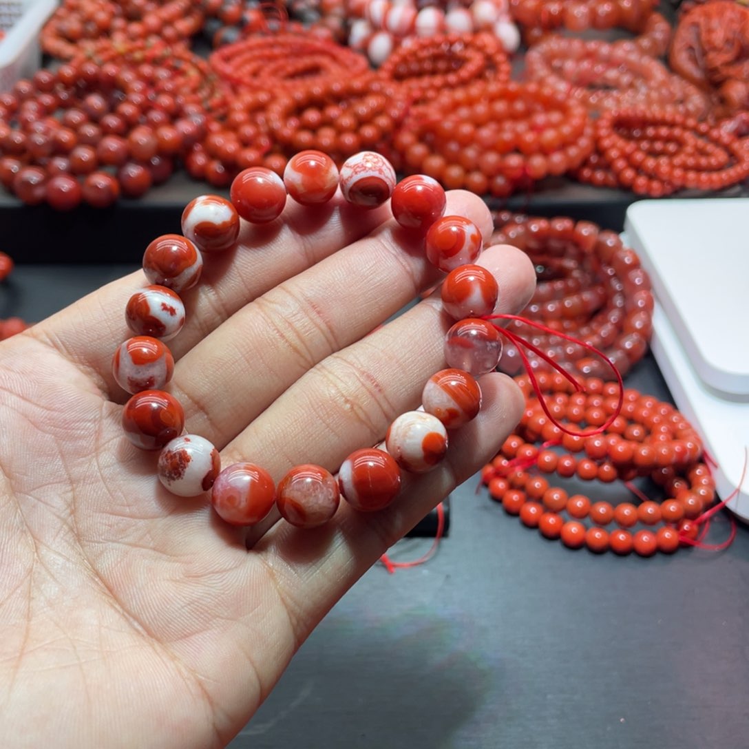 南红玛瑙手链未镶嵌