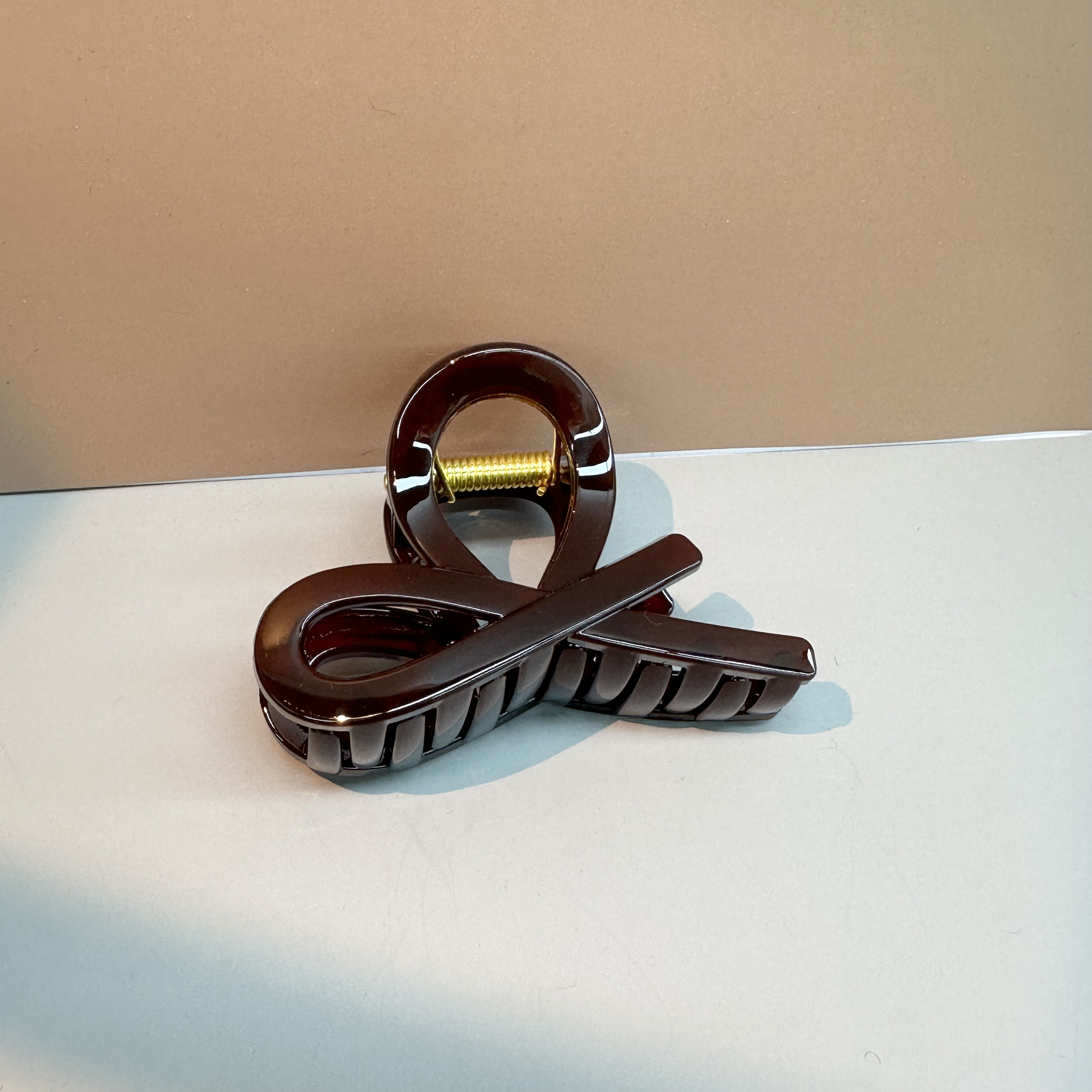 L222夕洛目瞳字剪刀8cm抓夹女少女风发夹发卡可爱鲨鱼夹清新简约