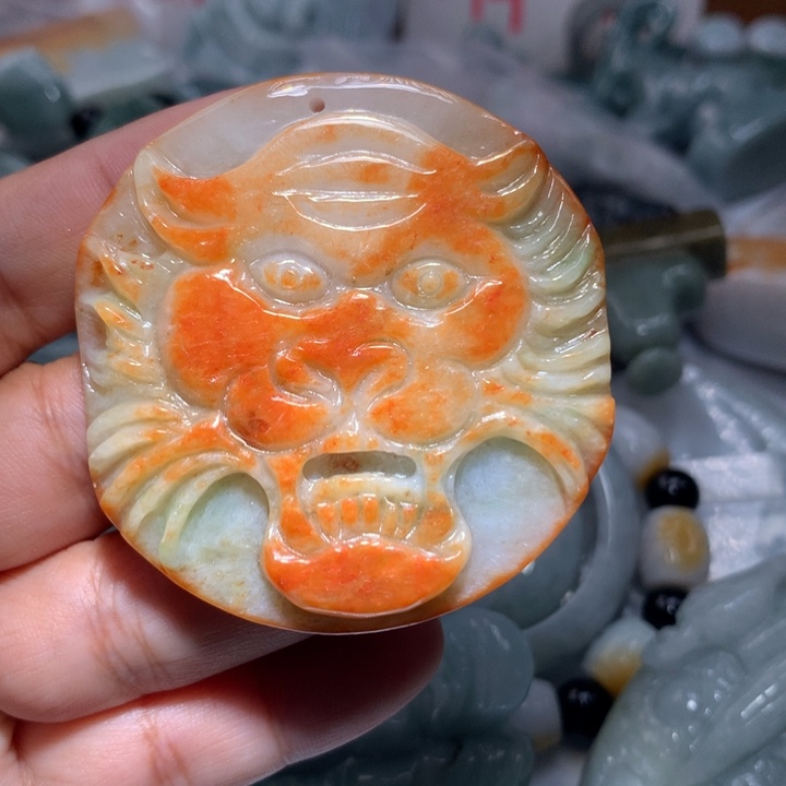 翡翠未镶嵌颈饰保真天然A货翡翠