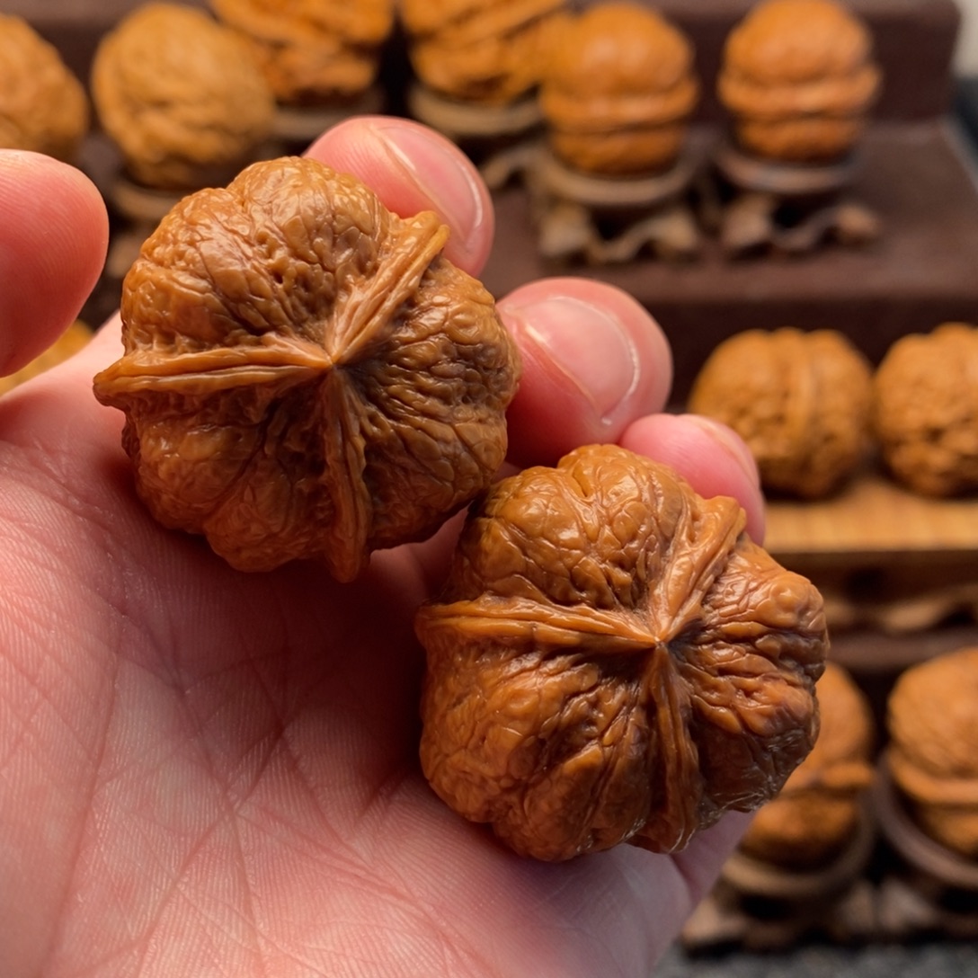 把件文玩核桃铁核桃