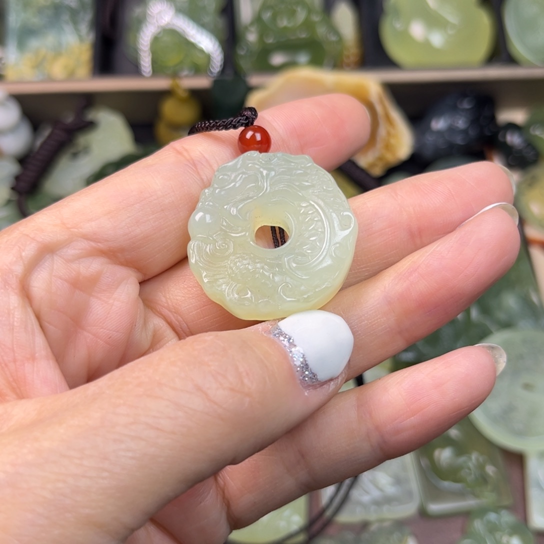 蛇纹石玉未镶嵌吊坠(赠链)