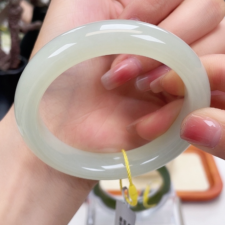 和田玉手镯5657未镶嵌