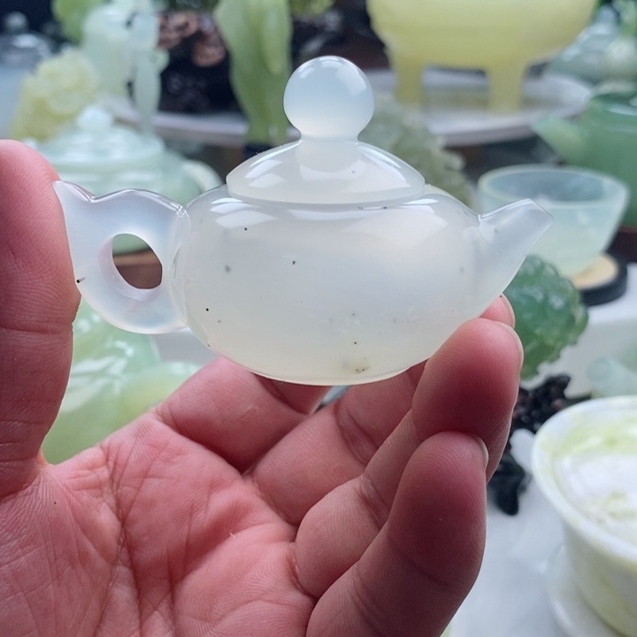 岫玉四大名玉手把件未镶嵌