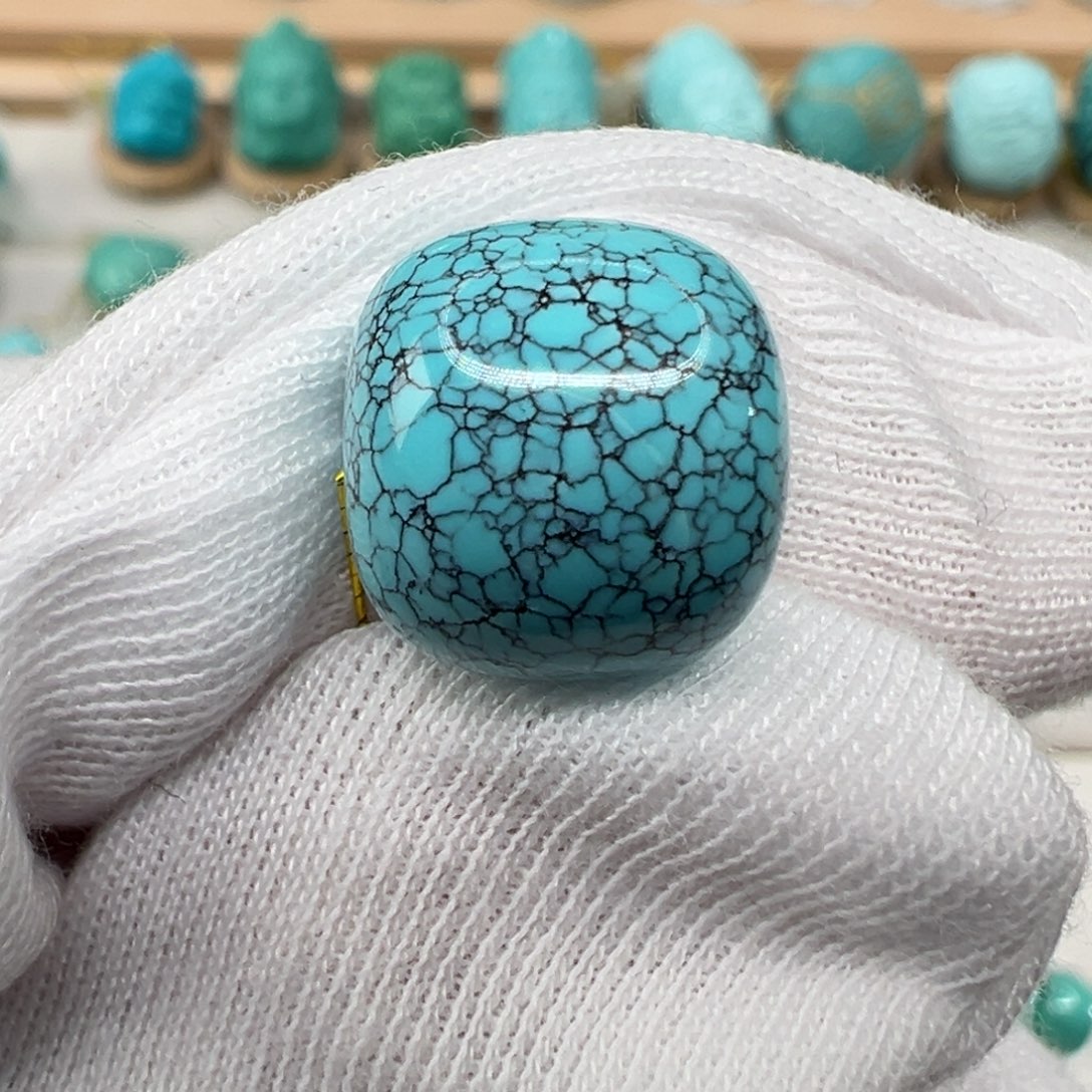 绿松石配饰未镶嵌