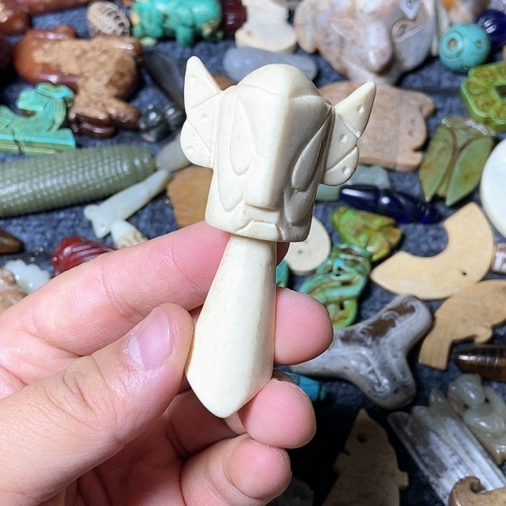 和田玉未镶嵌颈饰75