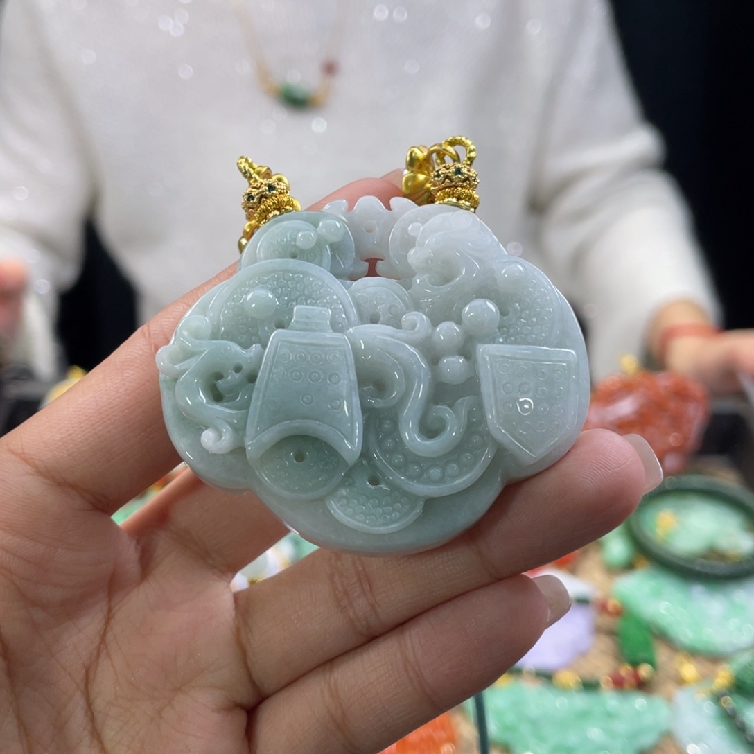 翡翠颈饰未镶嵌代编织