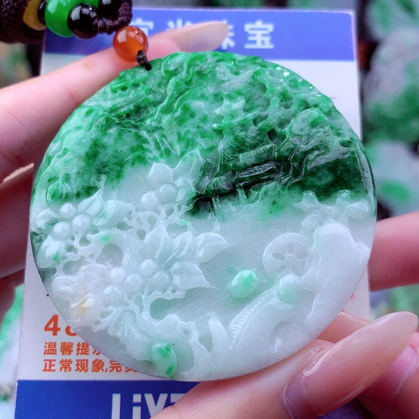 【闪购商品】翡翠颈饰未镶嵌天然
