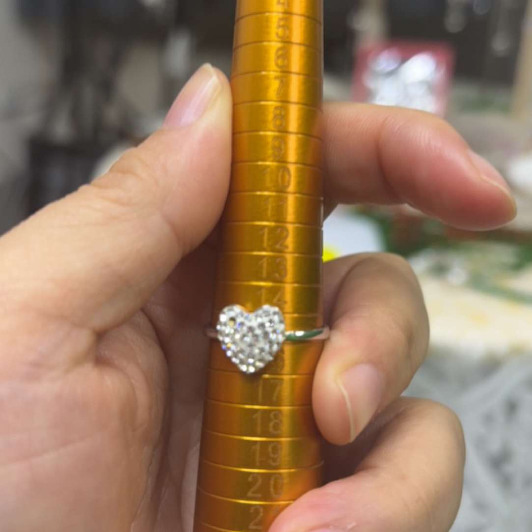 925银锆石戒指 银戒指掉了一粒锆石不介意再拍