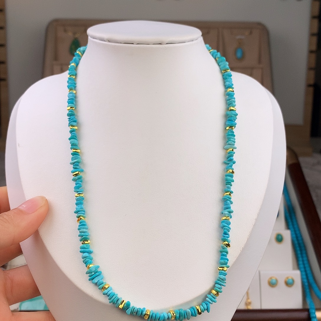 绿松石未镶嵌颈饰