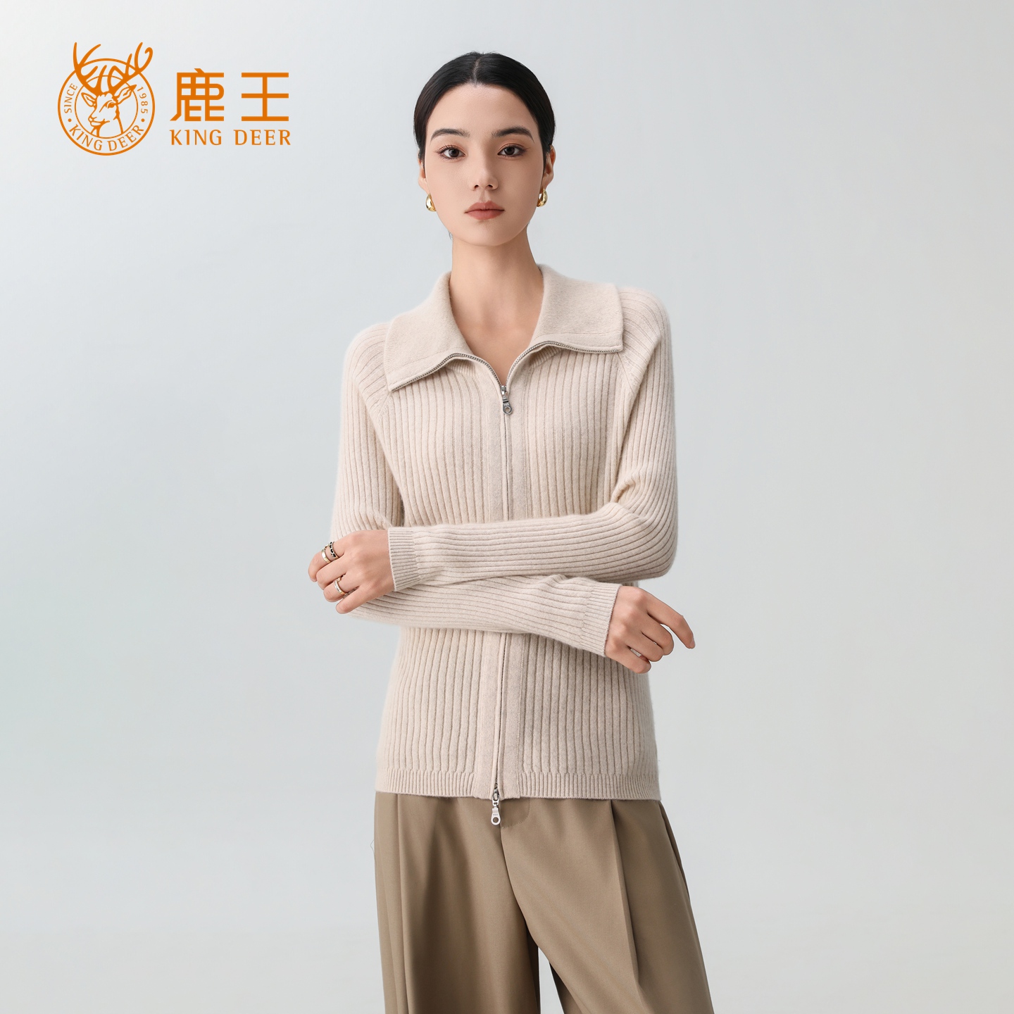 鹿王25秋冬新款女翻领100山羊绒休闲拉链针织开衫 厚 23A070