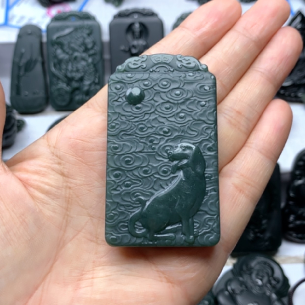 【闪购商品】颈饰未镶嵌和田玉双面雕刻