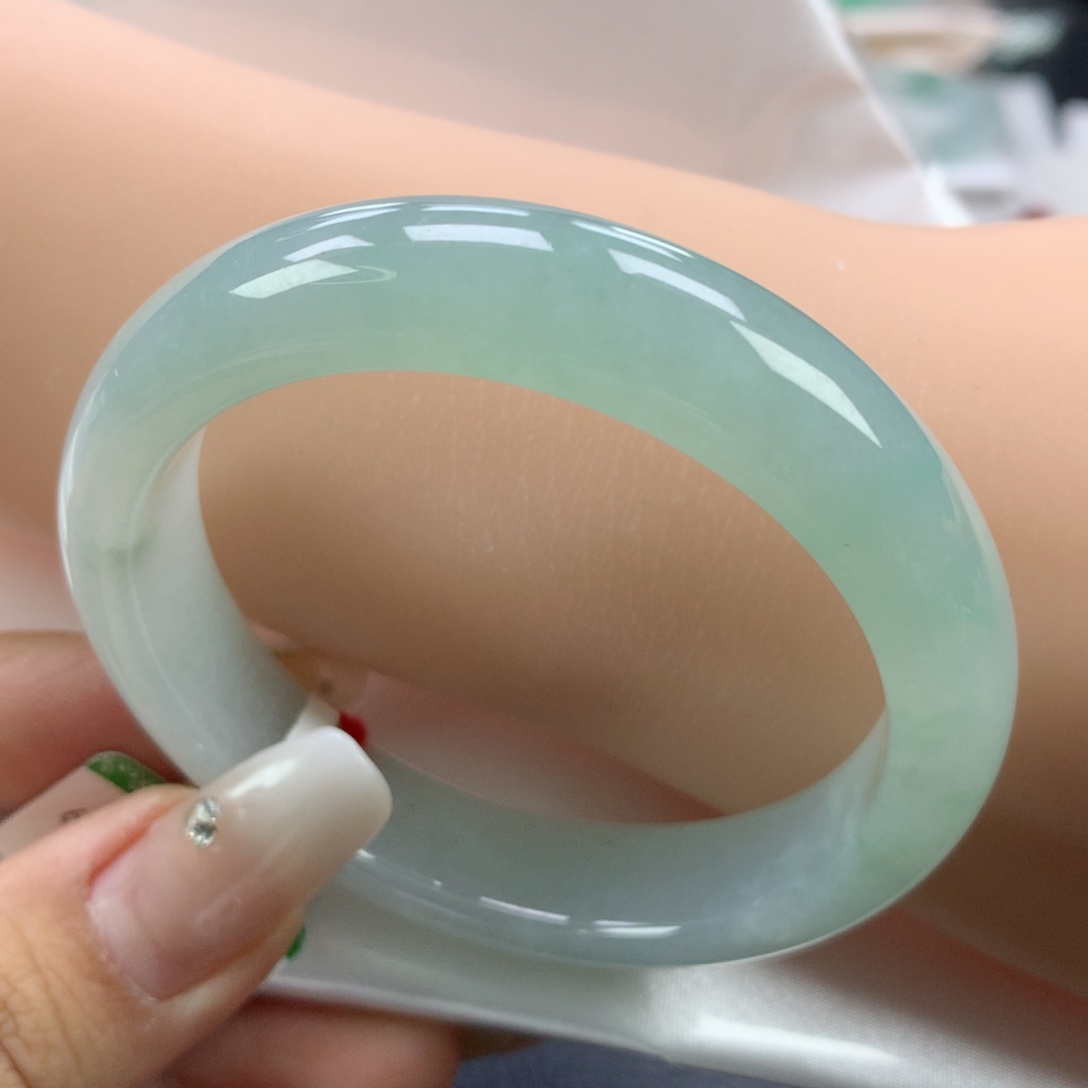 翡翠手镯未镶嵌53正