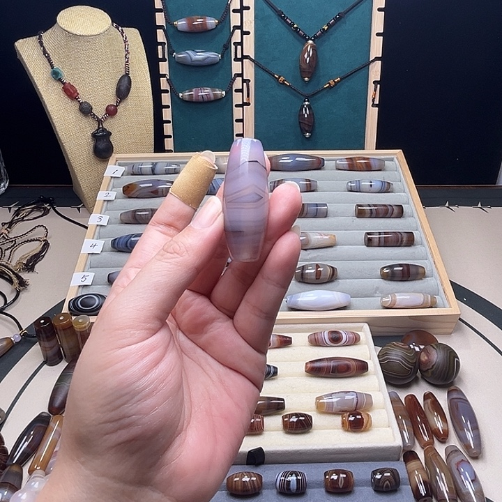 玛瑙/玉髓未镶嵌吊坠(赠链)