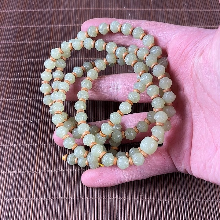 哎***呵和田玉未镶嵌挂件