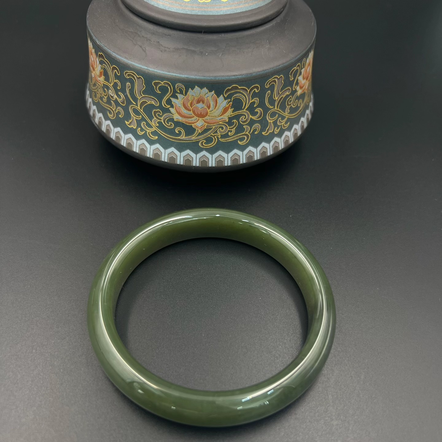 高品质和田玉手镯