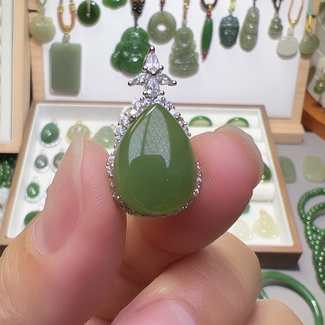 颈饰银S925镶嵌和田玉（碧玉）